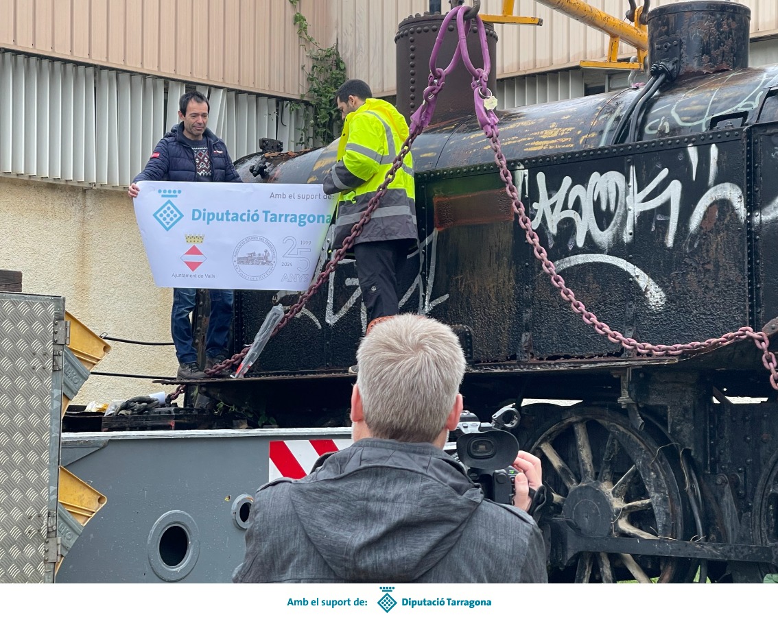 Trasllat de la locomotora de vapor de Valls al Museu del Ferrocarril de Móra la Nova